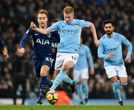 巴萨公布欧冠首发11人阵容迎战法兰克福（巴萨欧冠战法兰克福：首发11人名单出炉）