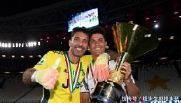 瓦伦西亚vs莱万特：加亚、丹朱马首发，马修-瑞安、阿德里安-德拉富恩特出战（瓦伦西亚战莱万特：加亚、丹朱马首发，马修-瑞安与阿德里安-德拉富恩特登场）