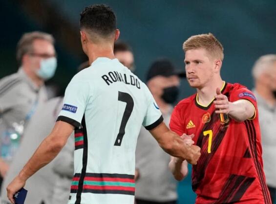 英超劲旅完胜：终结5场不胜，积分追平曼联，距离欧冠区3分（英超劲旅强势反弹：完胜止住五轮不胜，积分追平曼联，距欧冠区仅3分）