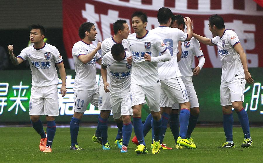 太阳队记：狄龙与裁判对峙使用不当言语，罚款35000美元（太阳随队记者：狄龙因与裁判争执出言不当，被罚3.5万美元）